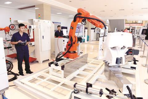 ׯ����Ϸ���ܣ��е£���ҵ4.0��ҵ���ؼӴ�Ͷ���������� ���ٽ������������������