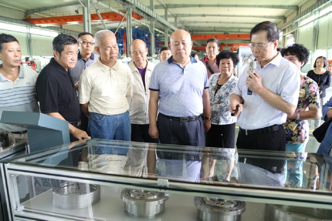 פ����ҵƽ̨   �ذ��๤���� ���� �ⶭ�³��Ӵ���ɽ�йع�ί��һ�е���ׯ����Ϸ